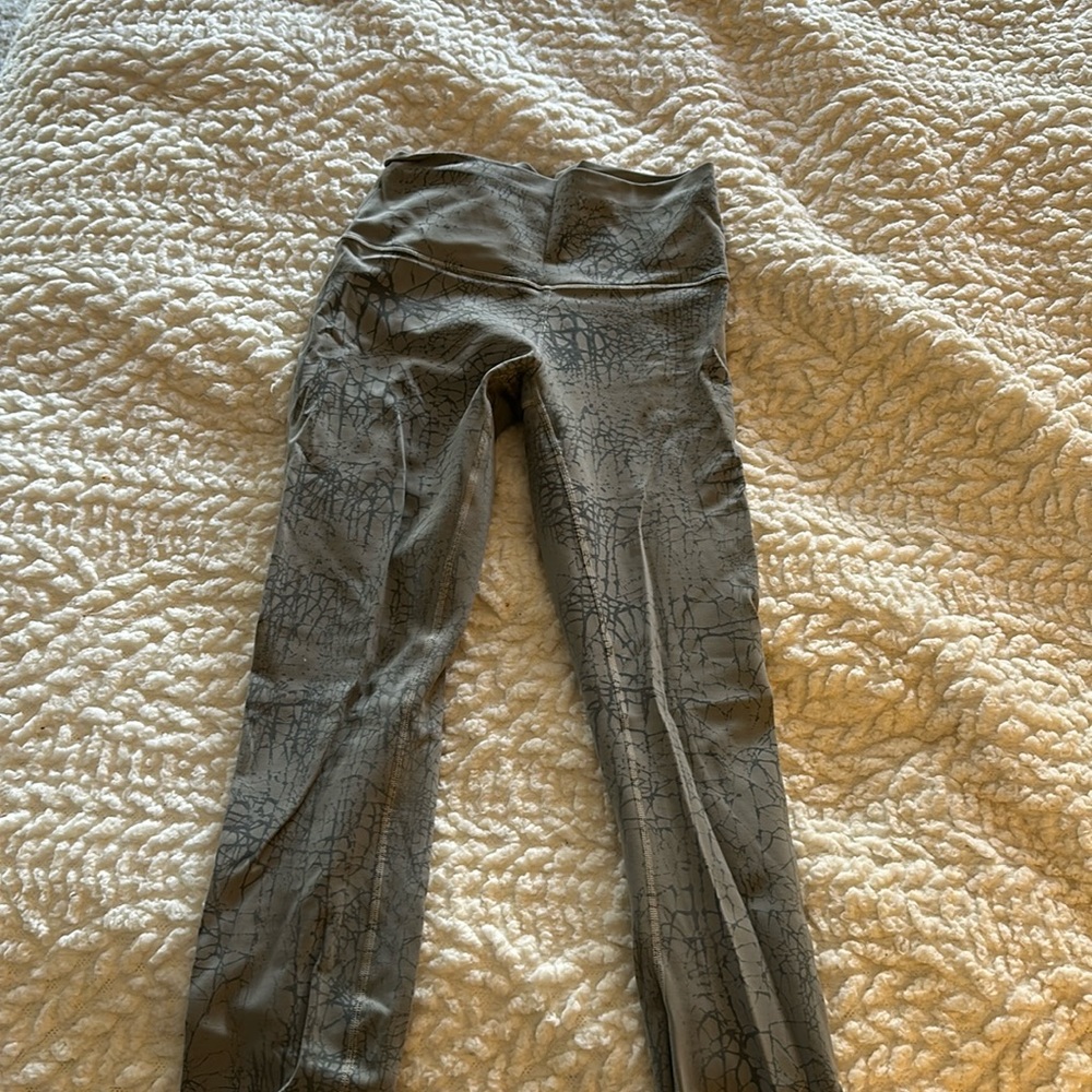 Lululemon leggings